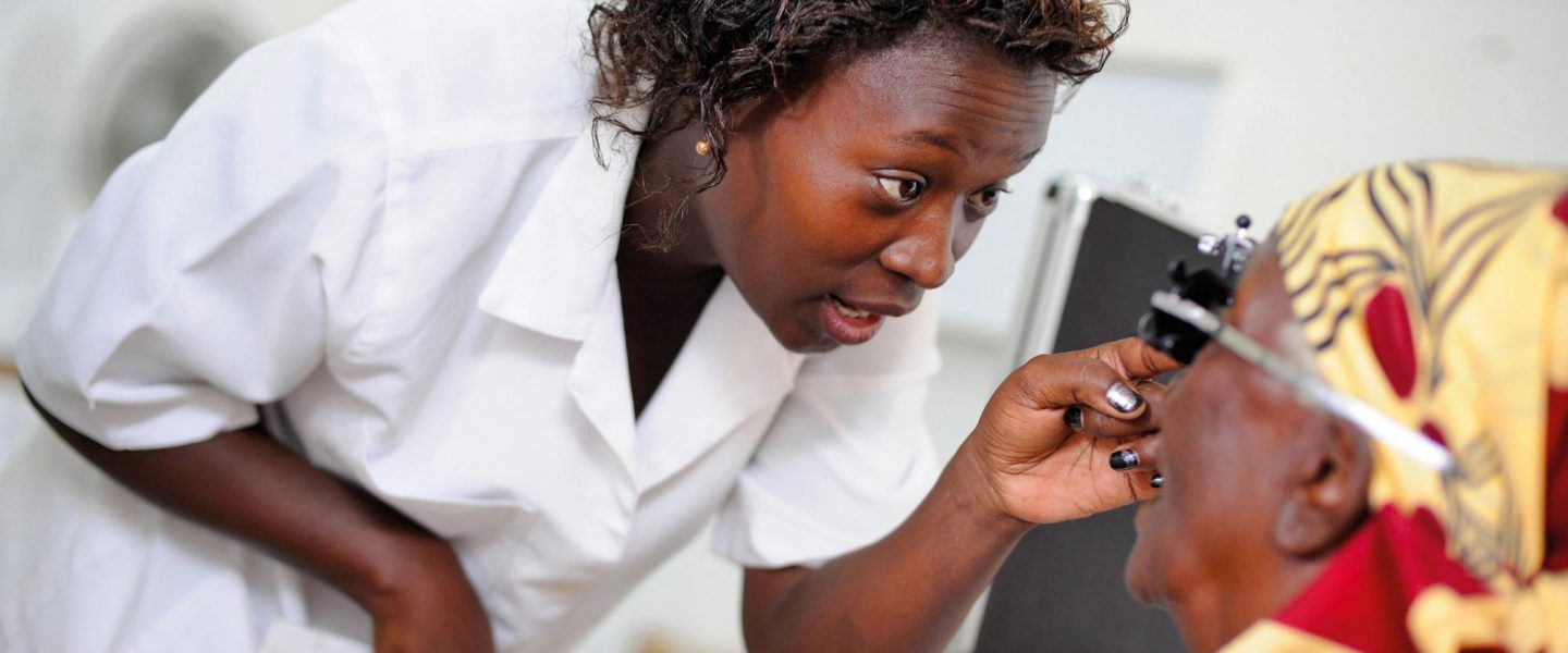 AI, medical breakthrough, heart disease, health risk, eye check