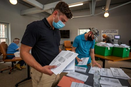 US elections, tech, misinformation, voter mistrust, Arizona