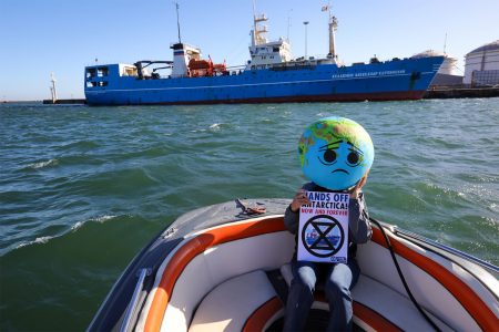 Extinction Rebellion, Akademik Alexander Karpinsky