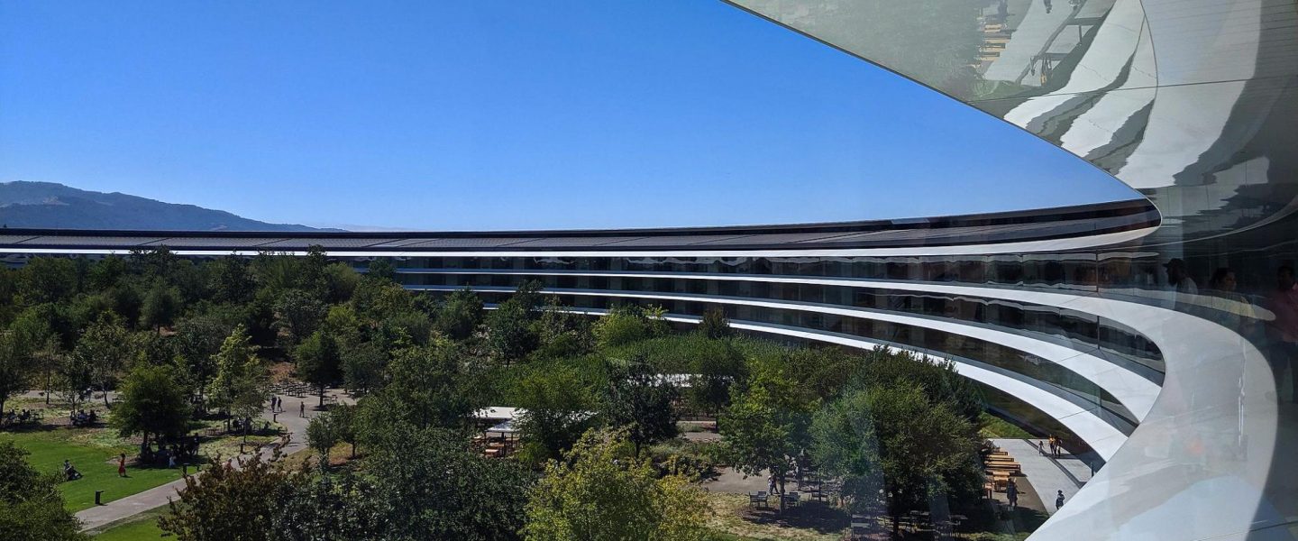 Big Tech, lAmazon, Google, Microsoft, layoffs, Apple