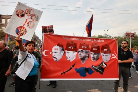 Protest_Signs_Azerbaijan_04_3x2.jpg