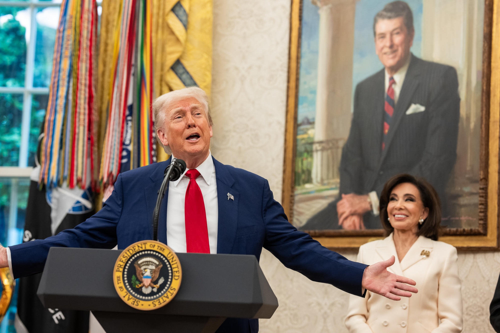 Donald Trump, Jeanine Pirro, speaking