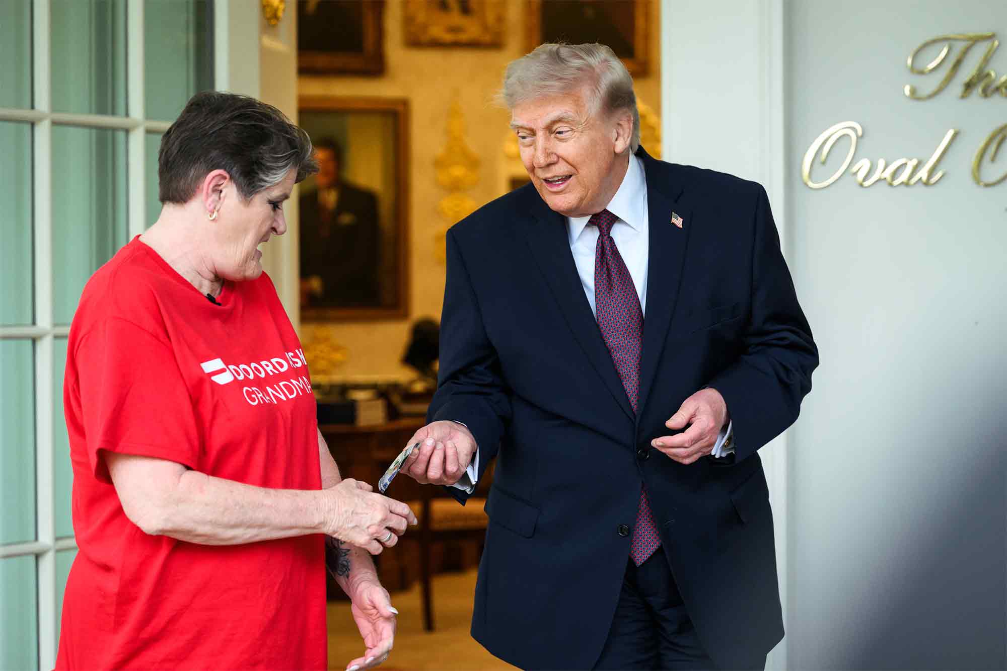 Donald Trump, one hundred dollars, Sharon Simmons, Doordash Grandma